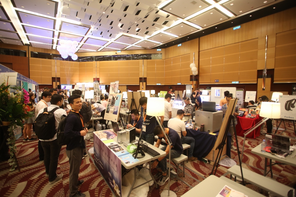 香港秋季电子产品展 - 展加